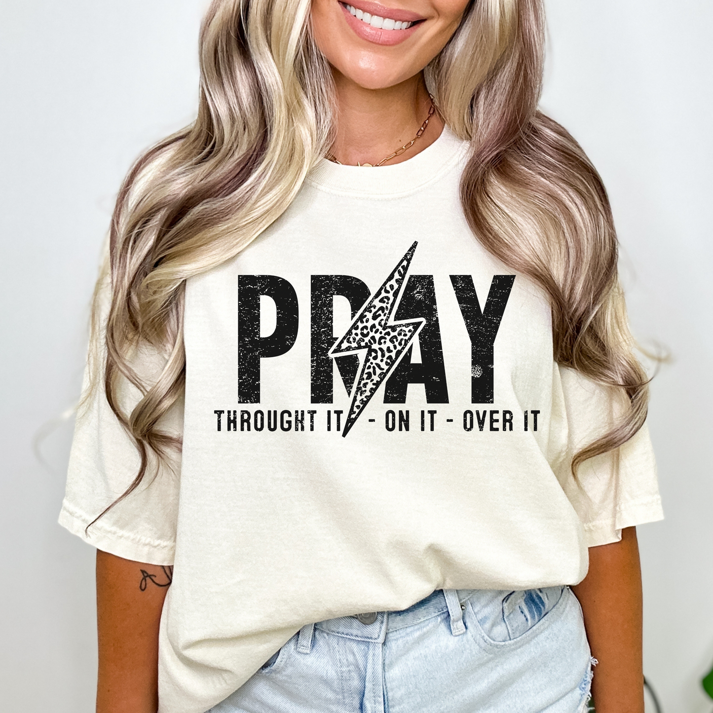 PRAY UNISEX TEE