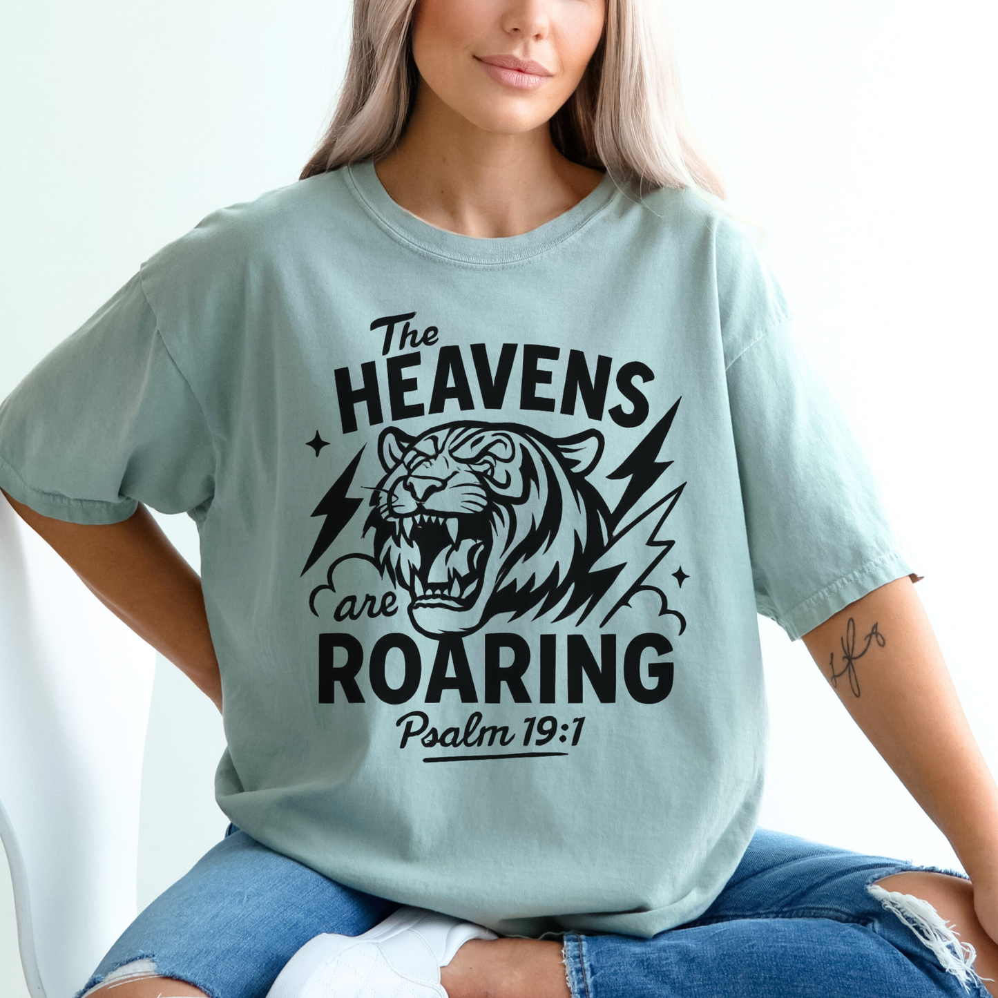The Heavens Are Roaring Psalm 19:1 T-Shirt